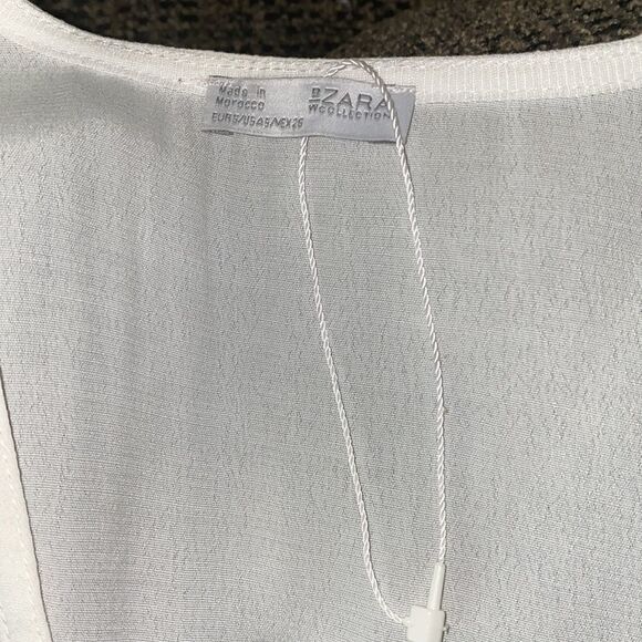✨HP✨Zara V Neck Tank Sheer Cover Up✨ - Picture 6 of 7